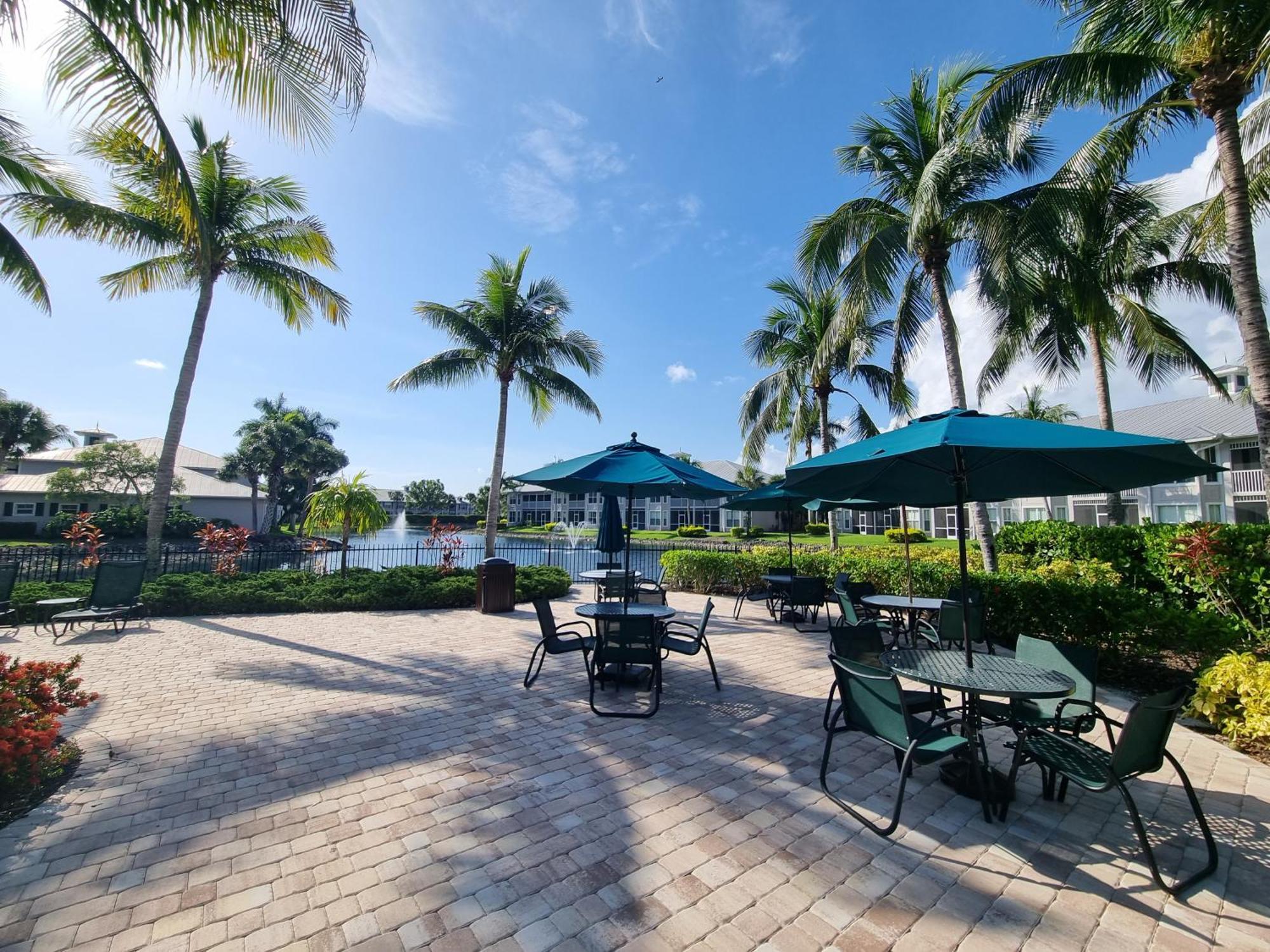 Stunning 2-Bedroom Plus Den Condo In Greenlinks Resort North North Naples Eksteriør billede