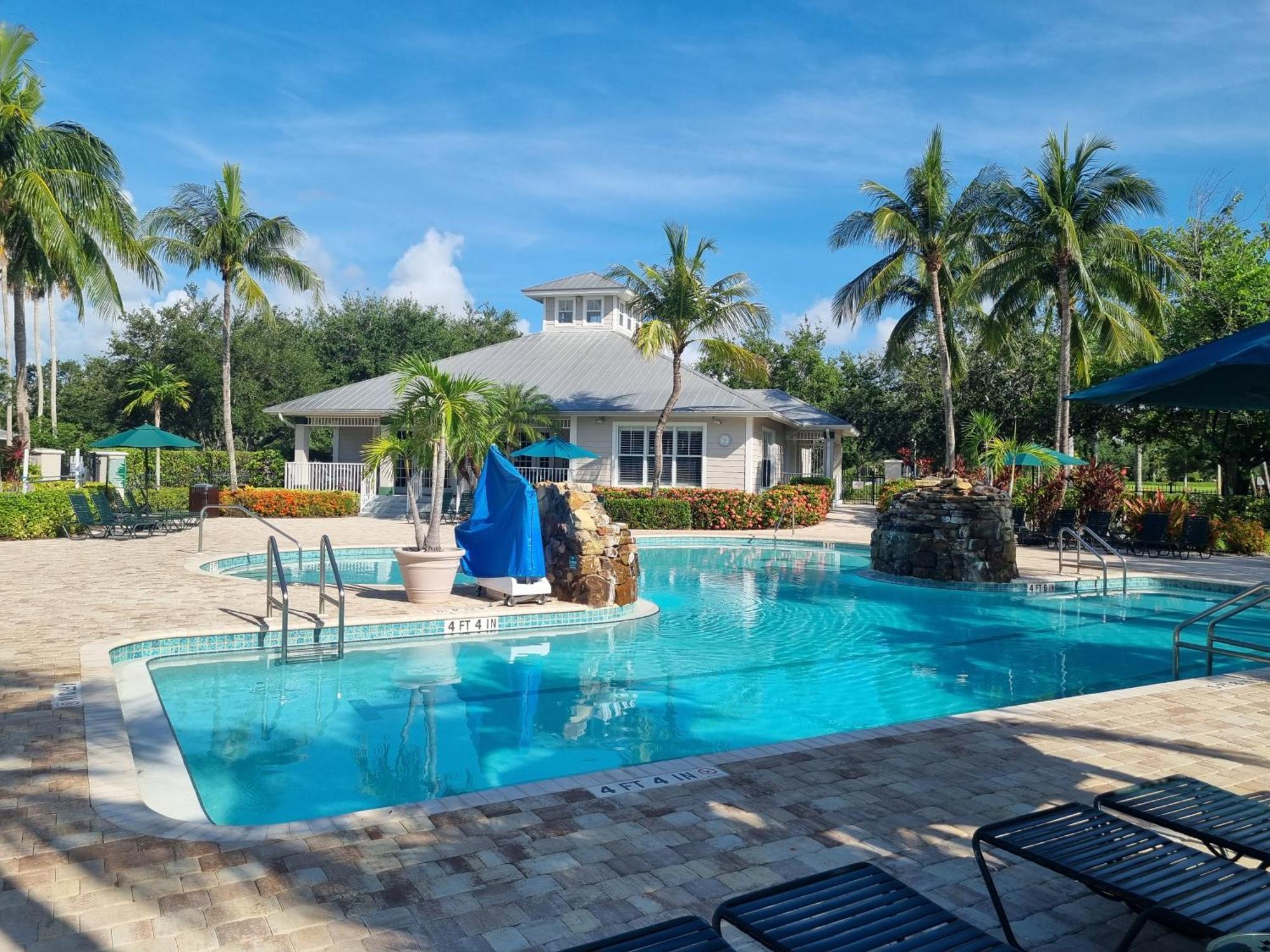 Stunning 2-Bedroom Plus Den Condo In Greenlinks Resort North North Naples Eksteriør billede