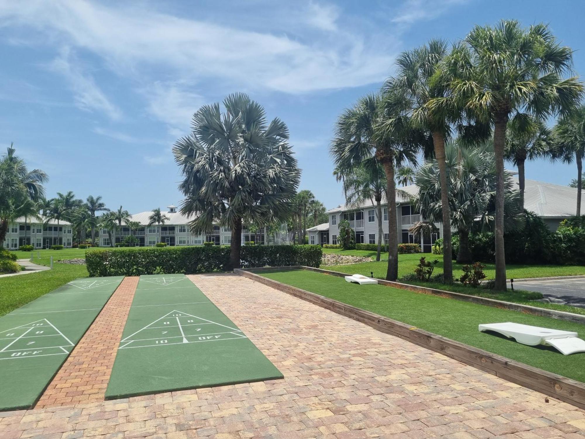 Stunning 2-Bedroom Plus Den Condo In Greenlinks Resort North North Naples Eksteriør billede