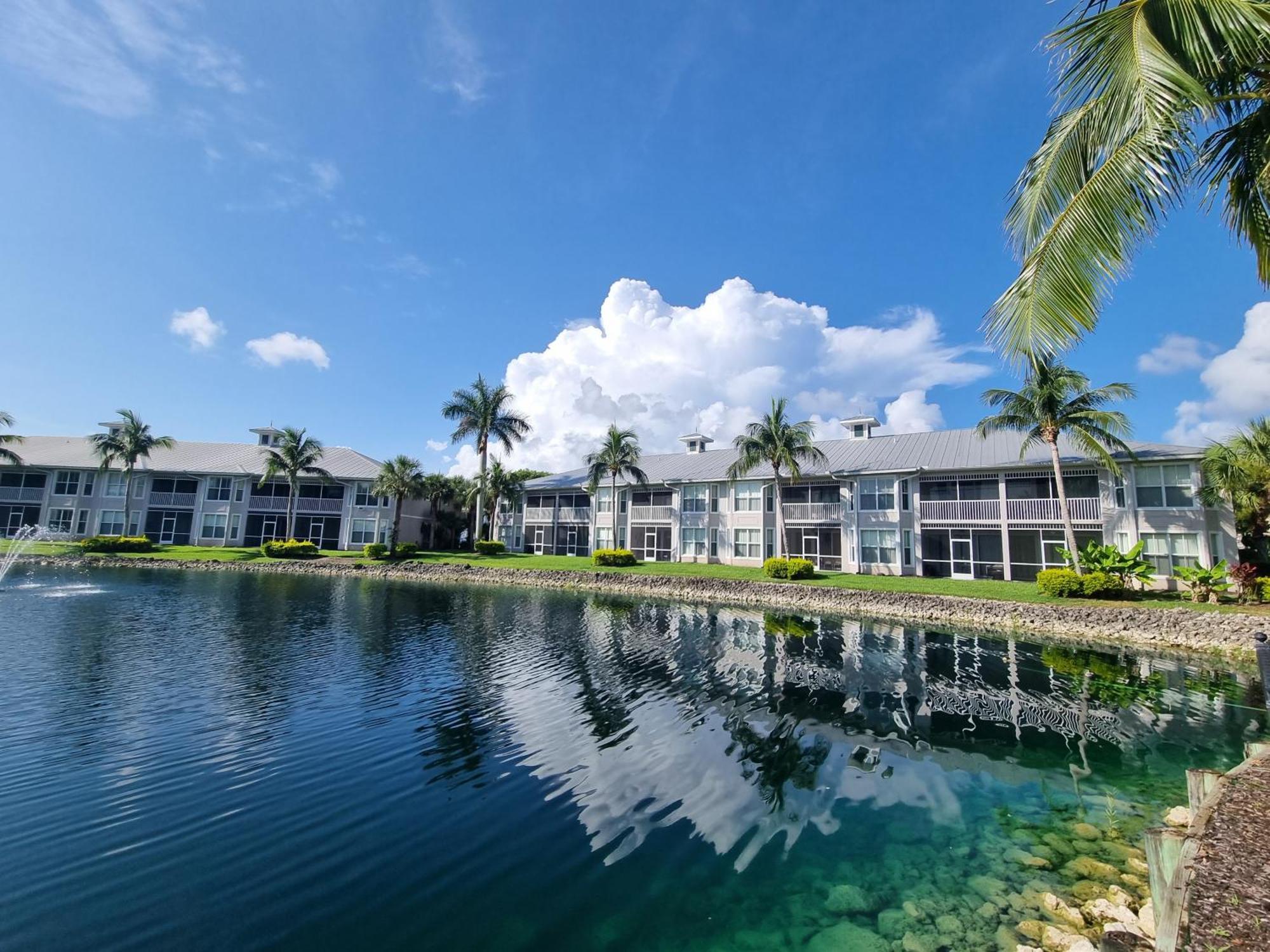 Stunning 2-Bedroom Plus Den Condo In Greenlinks Resort North North Naples Eksteriør billede