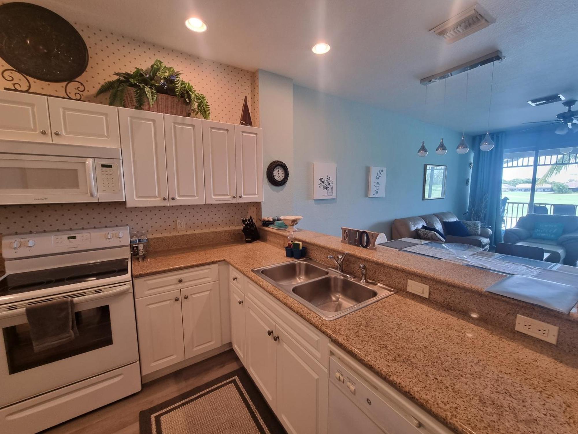 Stunning 2-Bedroom Plus Den Condo In Greenlinks Resort North North Naples Eksteriør billede