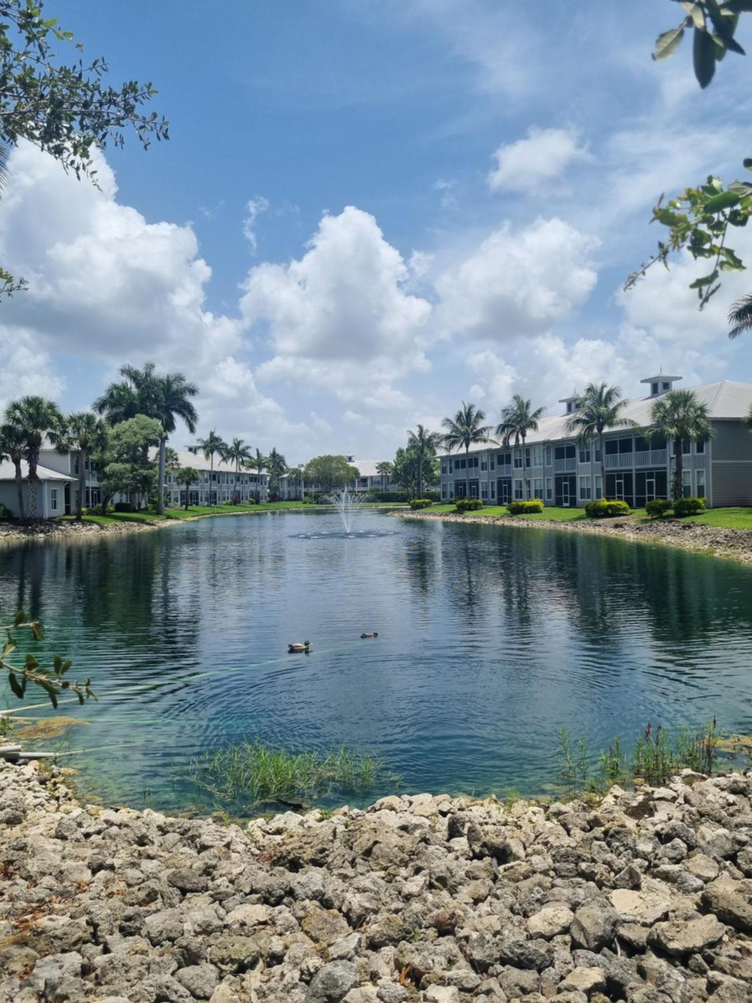 Stunning 2-Bedroom Plus Den Condo In Greenlinks Resort North North Naples Eksteriør billede
